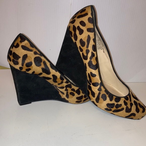 HALOGEN Cheetah Leopard Print Wedges Squared High Heel Womens 9.5M - Picture 2 of 11
